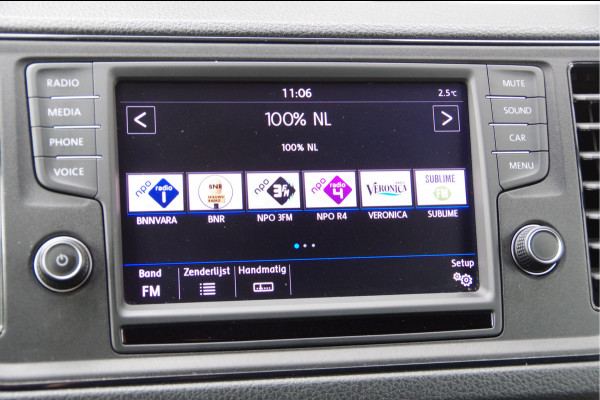 Volkswagen Crafter 2.0 TDI L3H3 Highline 3-ZITS, 140PK AUT. LED, CAMERA, NAVI, CRUISE, AIRCO, PARKEERSENSOREN