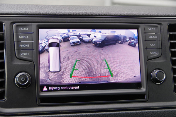 Volkswagen Crafter 2.0 TDI L3H3 Highline 3-ZITS, 140PK AUT. LED, CAMERA, NAVI, CRUISE, AIRCO, PARKEERSENSOREN