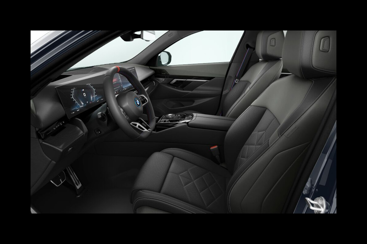 BMW i5 M60 xDrive - Pano - Onderstel Prof - Stoelventilatie - Comfortzetel