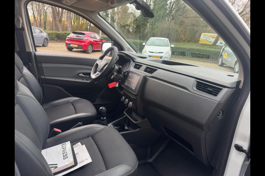 Renault Express TCe 100 Extra CarPlay & Android auto / P-sensor / Airco / Houten laadruimte
