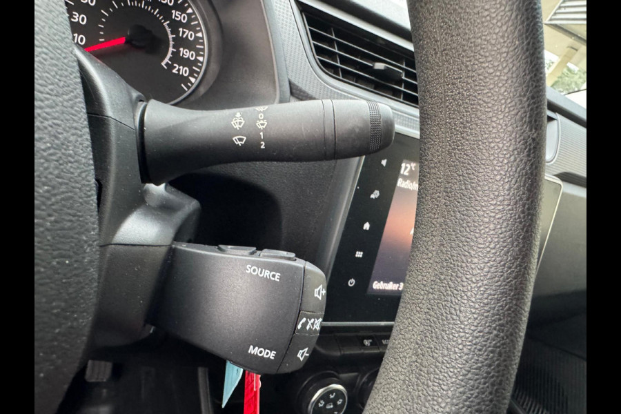 Renault Express TCe 100 Extra CarPlay & Android auto / P-sensor / Airco / Houten laadruimte