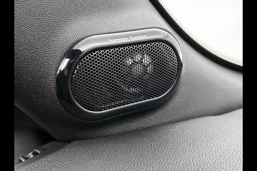 MINI Cabrio 1.5 Cooper Salt Business (Dealer OndH, Trekhaak, StoelV, Harman/ Kardon, Navigatie, Airco, Bluetooth, Etc)