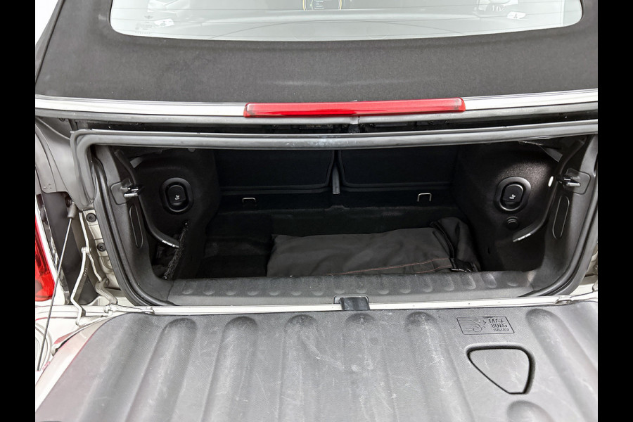 MINI Cabrio 1.5 Cooper Salt Business (Dealer OndH, Trekhaak, StoelV, Harman/ Kardon, Navigatie, Airco, Bluetooth, Etc)