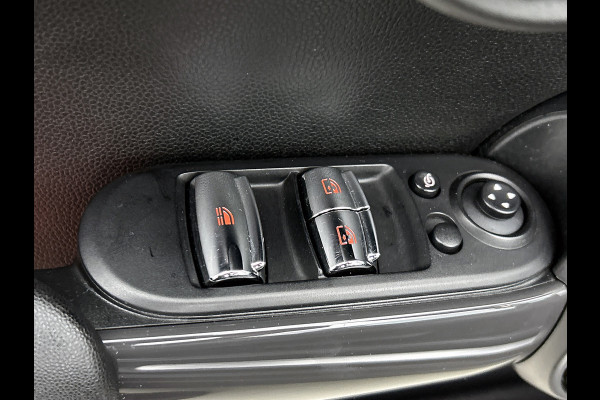 MINI Cabrio 1.5 Cooper Salt Business (Dealer OndH, Trekhaak, StoelV, Harman/ Kardon, Navigatie, Airco, Bluetooth, Etc)