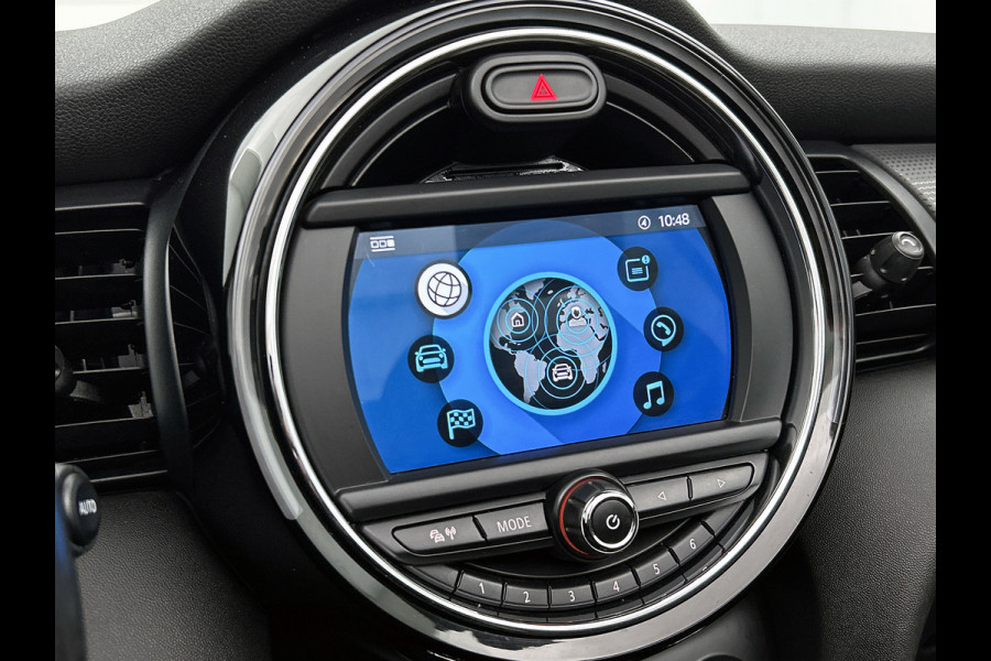 MINI Cabrio 1.5 Cooper Salt Business (Dealer OndH, Trekhaak, StoelV, Harman/ Kardon, Navigatie, Airco, Bluetooth, Etc)