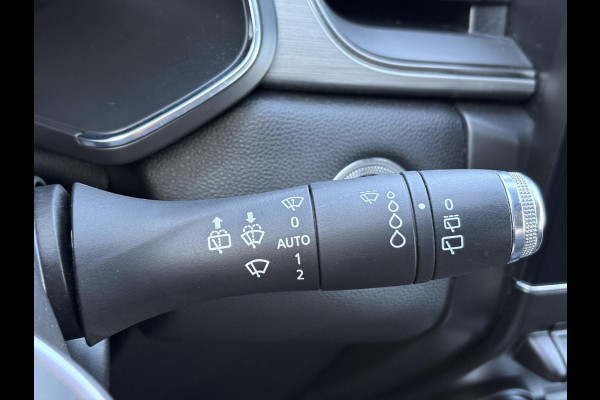 Renault Captur 1.3 TCe 130 Intens cruise control adaptief | stuurwiel verwarmd | trekhaak