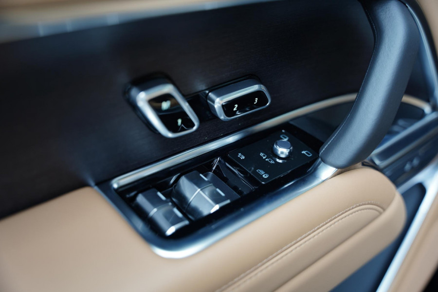 Land Rover Range Rover P460 E LWB HSE / Meridian 3D / Panorama Dak