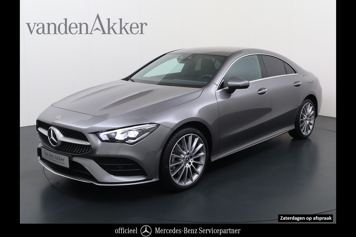 Mercedes-Benz CLA-Klasse 250e AMG // Keyless Entry // Sfeerverlichting // Camera // 19" AMG Velgen // Apple Carplay // Android Auto // Privacy Glas