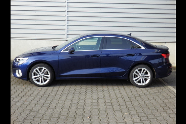 Audi A3 Limousine 35 TFSI Bns edition I Comfort stoelen I Afn. trekhaak I