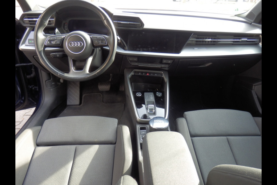 Audi A3 Limousine 35 TFSI Bns edition I Comfort stoelen I Afn. trekhaak I