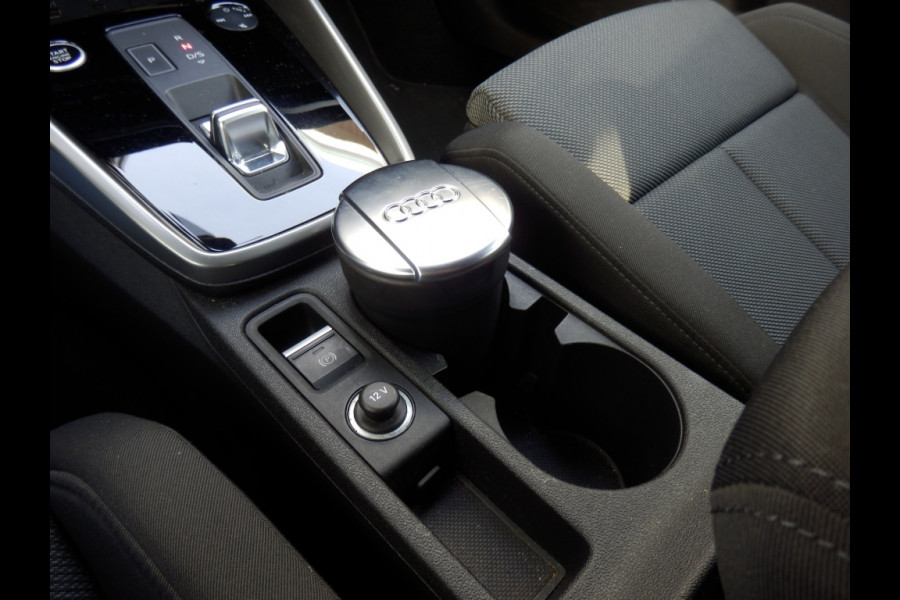 Audi A3 Limousine 35 TFSI Bns edition I Comfort stoelen I Afn. trekhaak I