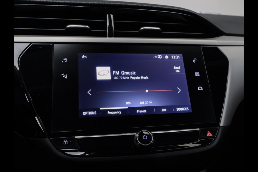 Opel Corsa 1.2 Edition Sport (APPLE CARPLAY,NAVI,CAMERA,360 VIEW,PDC,CRUISE,LANE ASSIST,LED,SPORTSTOELEN,LM VELGEN,NETTE STAAT)