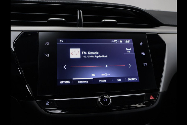 Opel Corsa 1.2 Edition Sport (APPLE CARPLAY,NAVI,CAMERA,360 VIEW,PDC,CRUISE,LANE ASSIST,LED,SPORTSTOELEN,LM VELGEN,NETTE STAAT)