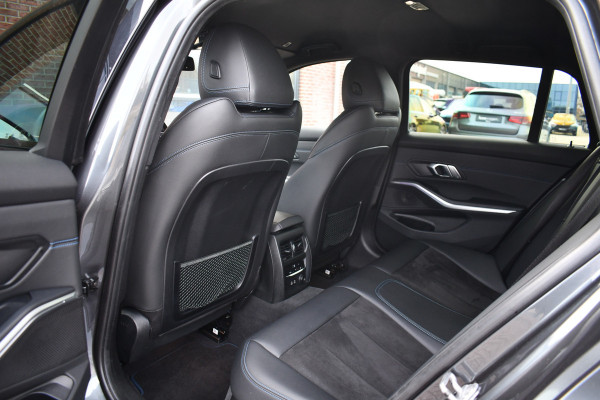 BMW 3 Serie Touring 320i M-Sport Shadow HiFi 19inch Camera NL-auto