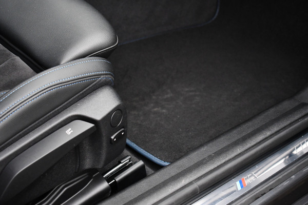BMW 3 Serie Touring 320i M-Sport Shadow HiFi 19inch Camera NL-auto