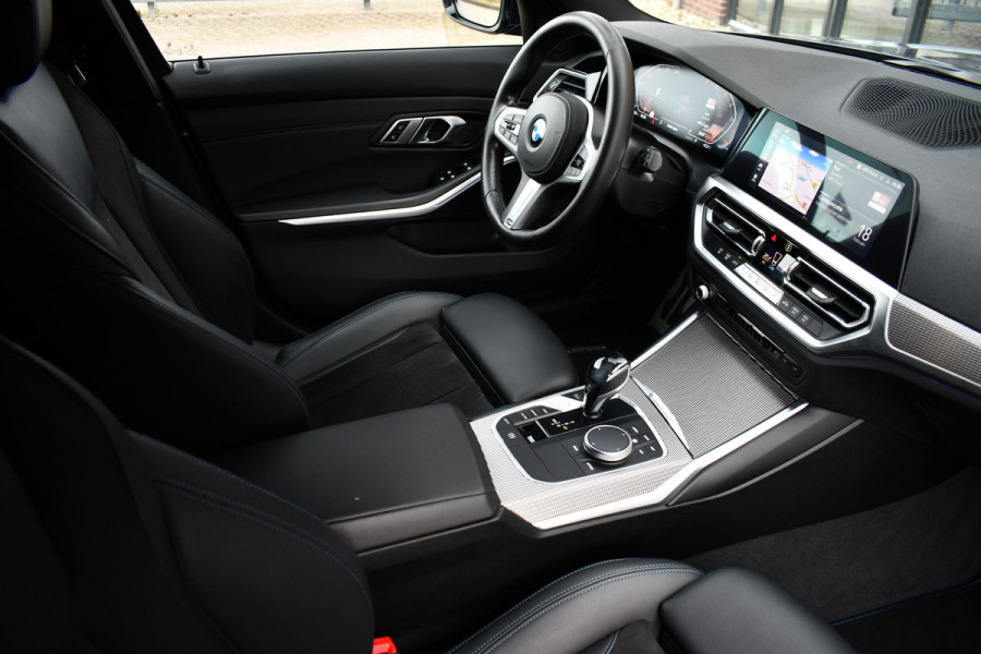 BMW 3 Serie Touring 320i M-Sport Shadow HiFi 19inch Camera NL-auto