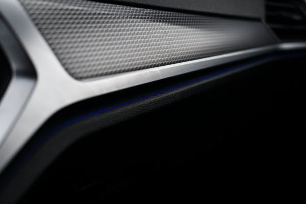 BMW 3 Serie Touring 320i M-Sport Shadow HiFi 19inch Camera NL-auto