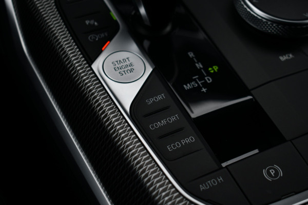 BMW 3 Serie Touring 320i M-Sport Shadow HiFi 19inch Camera NL-auto