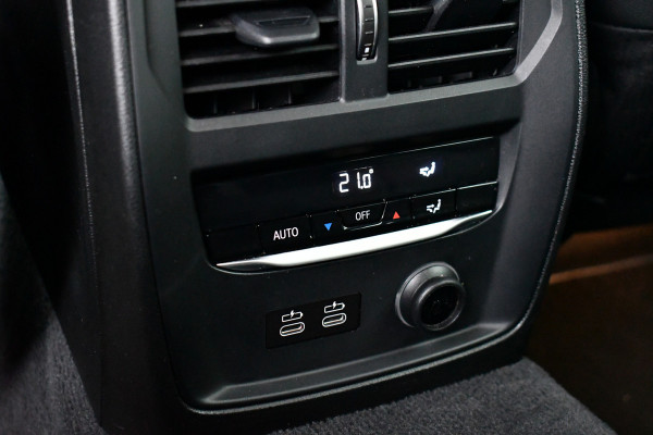 BMW 3 Serie Touring 320i M-Sport Shadow HiFi 19inch Camera NL-auto