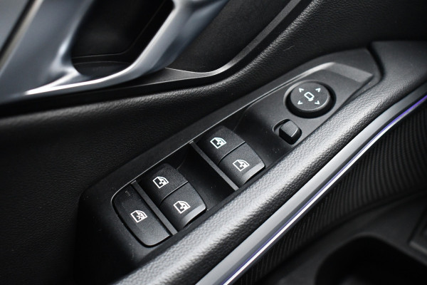 BMW 3 Serie Touring 320i M-Sport Shadow HiFi 19inch Camera NL-auto