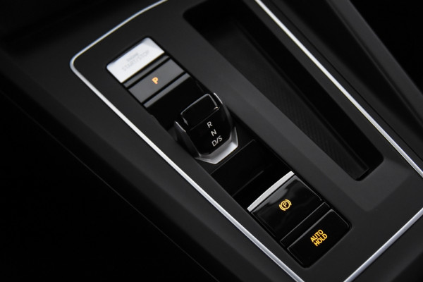 Volkswagen Golf 1.5 eTSI Life *1ste Eigenaar*Navigatie*Ambiente*Camera*