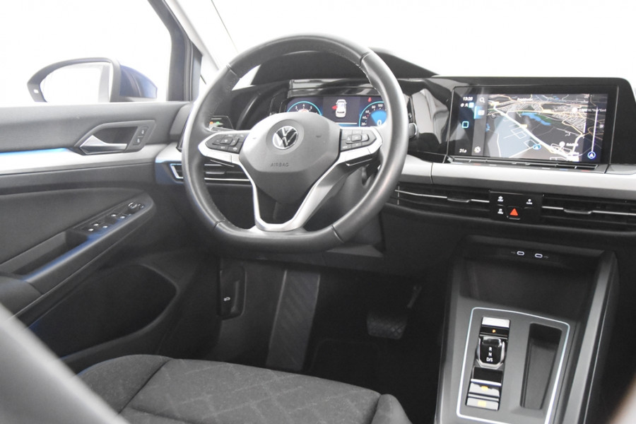 Volkswagen Golf 1.5 eTSI Life *1ste Eigenaar*Navigatie*Ambiente*Camera*