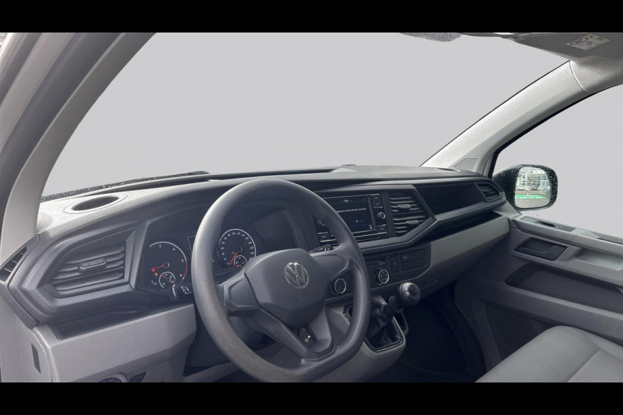 Volkswagen Transporter L1H1 2.0 TDI 110pk / Navigatie / App connect / Betimmering