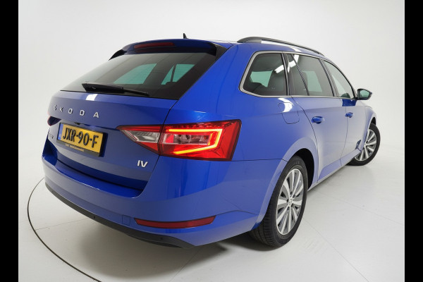 Škoda Superb Combi iV 218PK DSG HYBRID BUSINESS CAMERA/NAVI/STUURVERW.