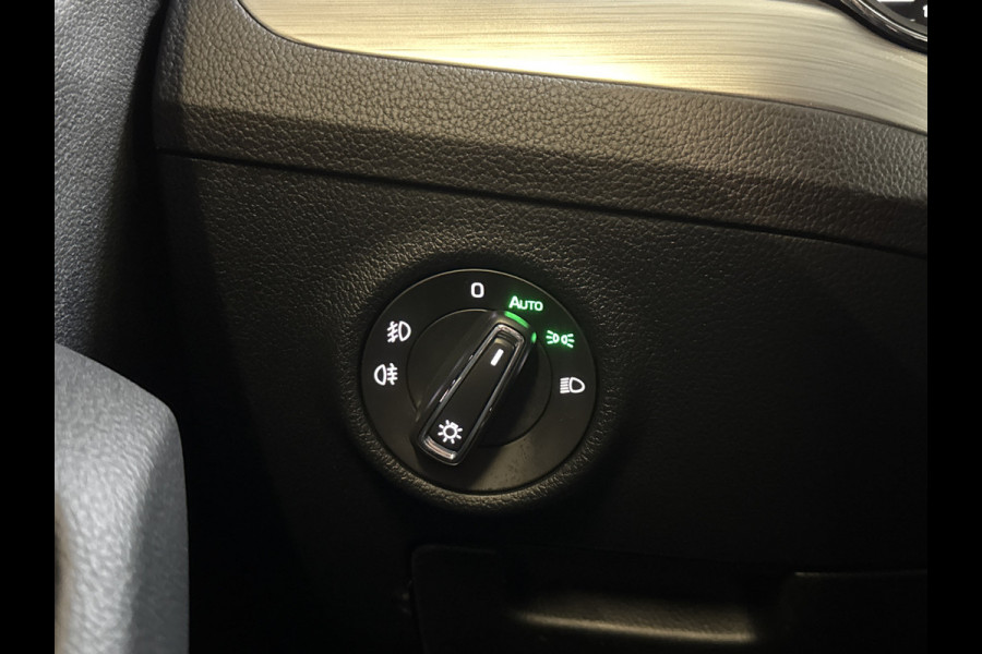 Škoda Superb Combi iV 218PK DSG HYBRID BUSINESS CAMERA/NAVI/STUURVERW.
