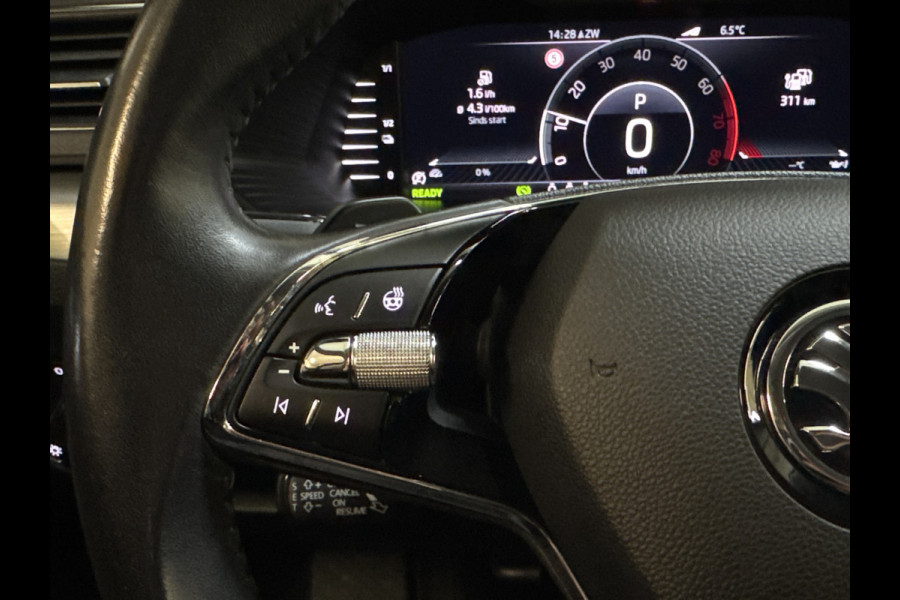 Škoda Superb Combi iV 218PK DSG HYBRID BUSINESS CAMERA/NAVI/STUURVERW.