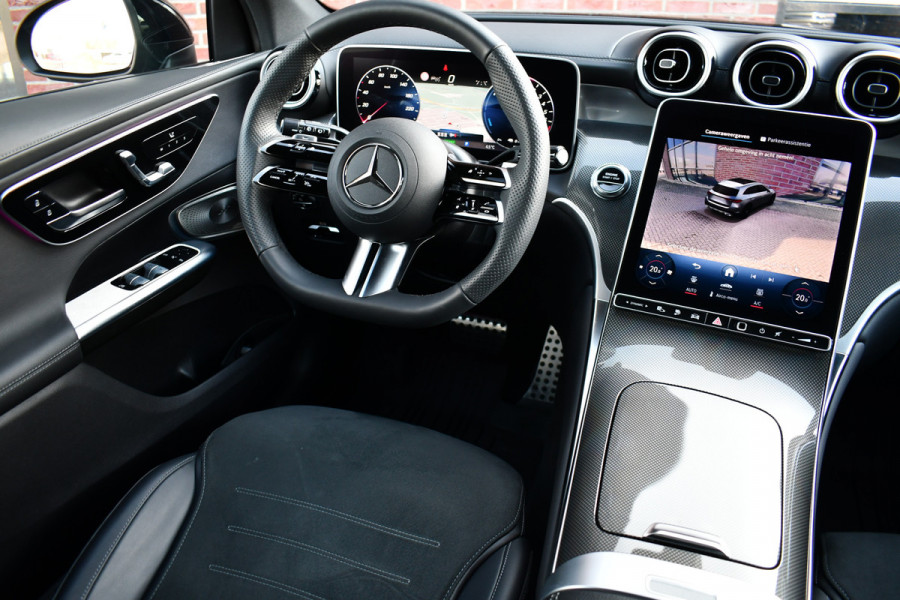 Mercedes-Benz GLC 300e 4MATIC AMG Trekh Distr Burmester