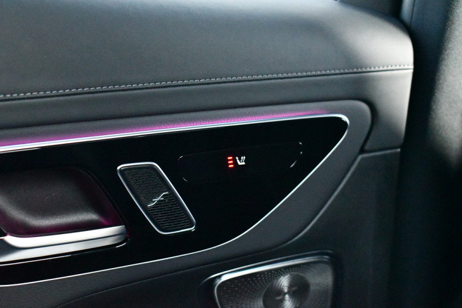 Mercedes-Benz GLC 300e 4MATIC AMG Trekh Distr Burmester