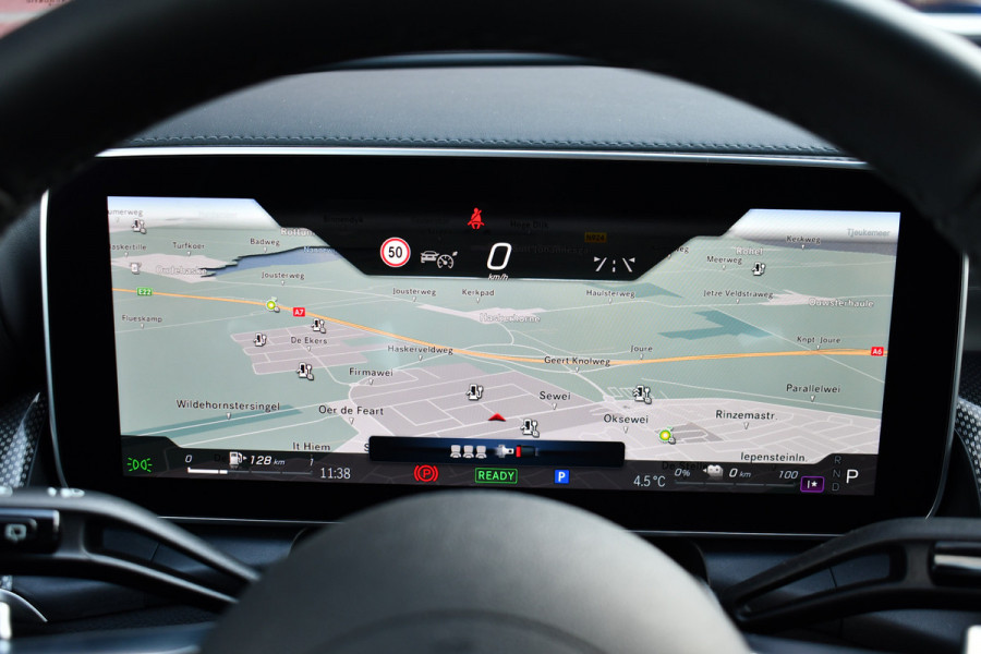 Mercedes-Benz GLC 300e 4MATIC AMG Trekh Distr Burmester