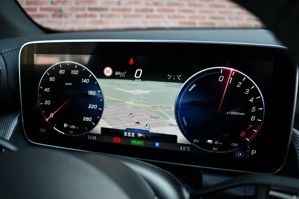 Mercedes-Benz GLC 300e 4MATIC AMG Trekh Distr Burmester