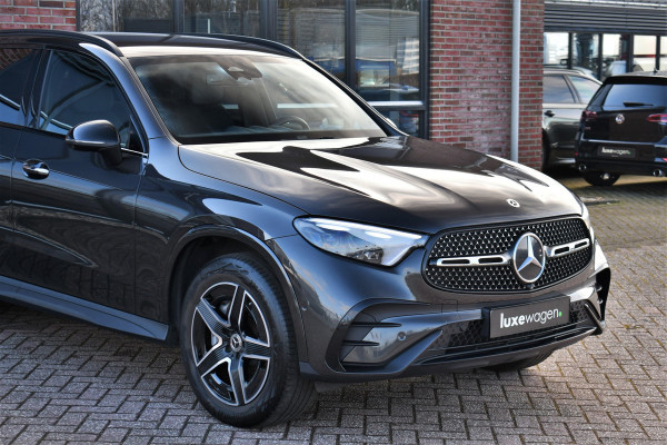 Mercedes-Benz GLC 300e 4MATIC AMG Trekh Distr Burmester