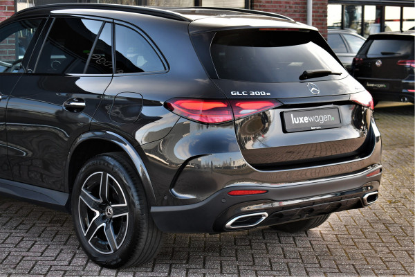 Mercedes-Benz GLC 300e 4MATIC AMG Trekh Distr Burmester