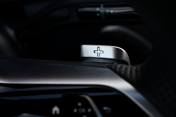 Mercedes-Benz GLC 300e 4MATIC AMG Trekh Distr Burmester