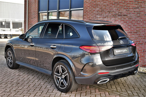 Mercedes-Benz GLC 300e 4MATIC AMG Trekh Distr Burmester