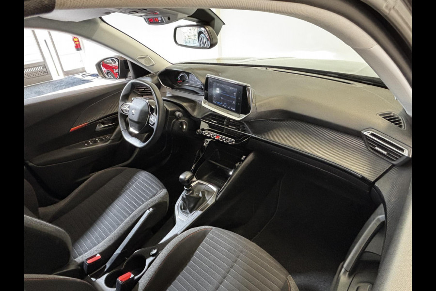 Peugeot 2008 1.2 PureTech Active Pack Navigatie | Android auto / Apple carplay | parkeersensoren achter | Cruise control