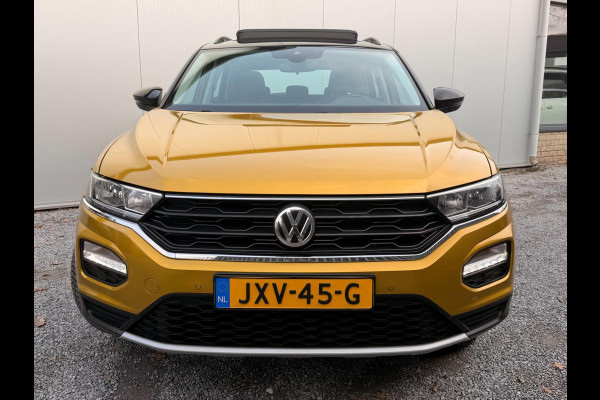 Volkswagen T-Roc 1.5 TSI Sport DSG ACC Panodak Stoelverw Navigatie Sfeerverl