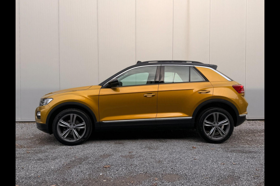 Volkswagen T-Roc 1.5 TSI Sport DSG ACC Panodak Stoelverw Navigatie Sfeerverl