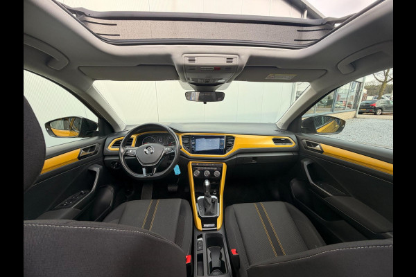 Volkswagen T-Roc 1.5 TSI Sport DSG ACC Panodak Stoelverw Navigatie Sfeerverl