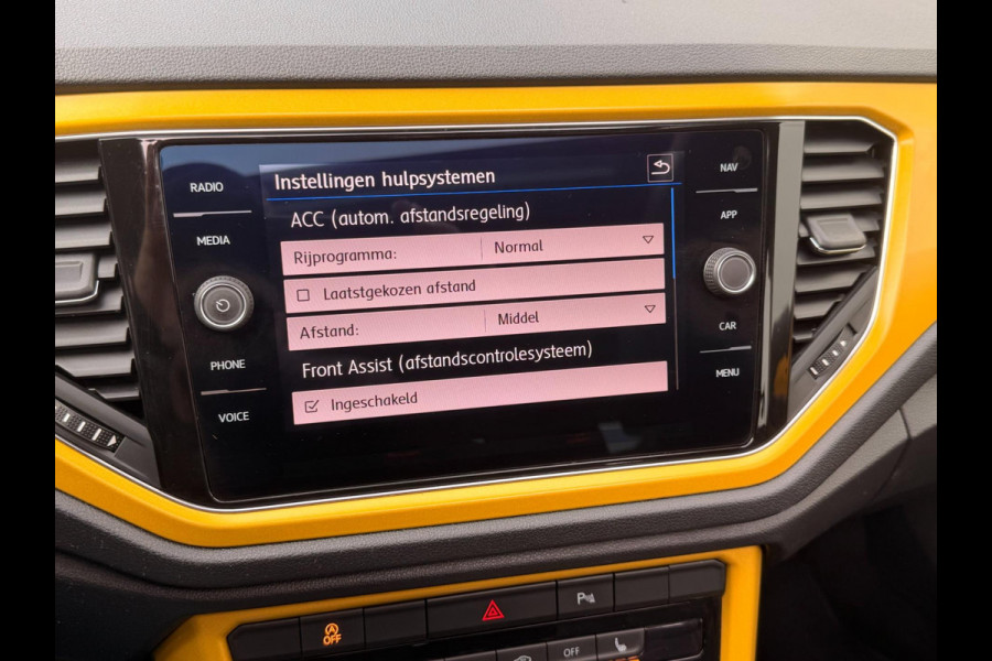 Volkswagen T-Roc 1.5 TSI Sport DSG ACC Panodak Stoelverw Navigatie Sfeerverl