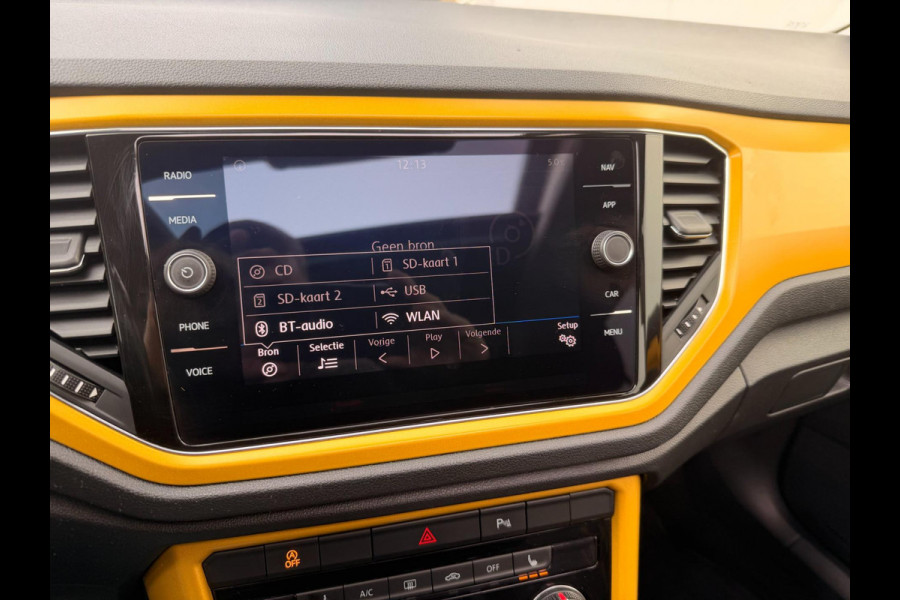 Volkswagen T-Roc 1.5 TSI Sport DSG ACC Panodak Stoelverw Navigatie Sfeerverl