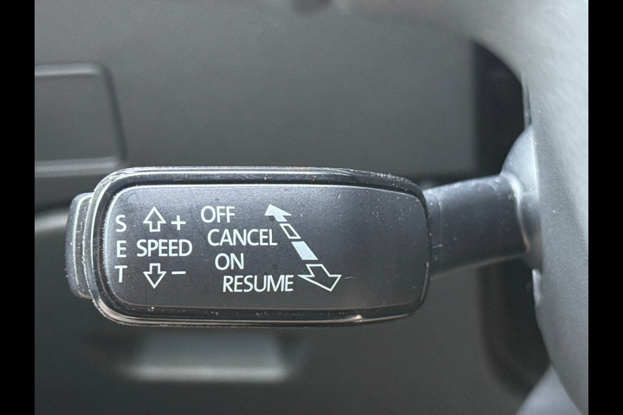 Seat Leon 1.0 EcoTSI Style Intens / AUTOMAAT / NAP / CARPLAY