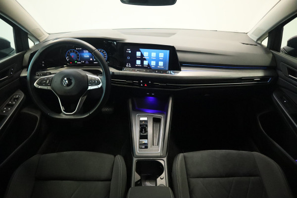 Volkswagen Golf 1.5 eTSI Style Panoramadak Elec.Trekhaak IQ-led