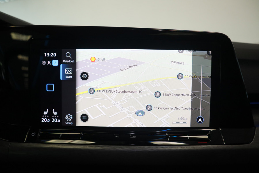 Volkswagen Golf 1.5 eTSI Style Panoramadak Elec.Trekhaak IQ-led