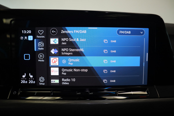 Volkswagen Golf 1.5 eTSI Style Panoramadak Elec.Trekhaak IQ-led