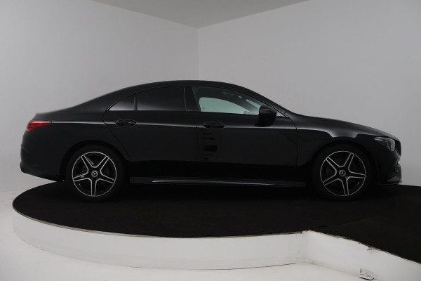 Mercedes-Benz CLA-Klasse 200 Business Solution AMG (SFEERVERLICHTING, CAMERA, LED, STOELVERWARMING, 1e EIGENAAR, GOED ONDERHOUDEN)
