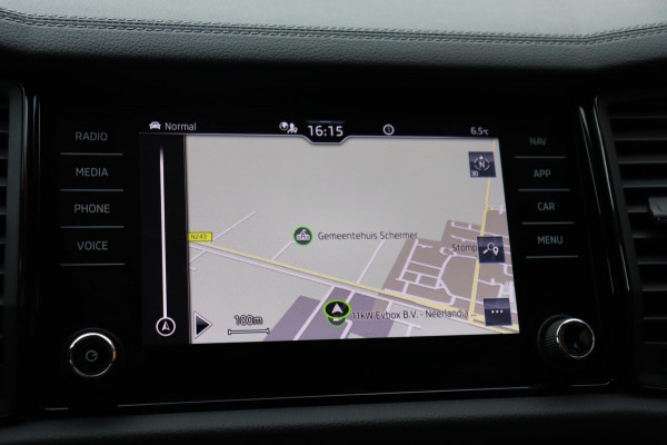 Škoda Kodiaq 1.5 TSI Sportline Business 7persoons org.NL el.trekhaak+klep camera schuifdak stuur+stoelverw.